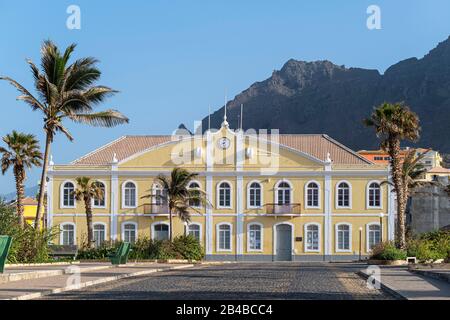 Cap-Vert, Ile de Santo Antao, Ponta do sol, Hôtel de ville de Ribeira Grande Banque D'Images