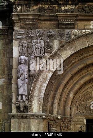 PORTADA DEL CORDERO:ZODIACO,DAVID Y MUSICOS,S. ISIDORO.S XI LIEU: COLEGIATA DE SAN ISIDORO. LEON. ESPAGNE. Banque D'Images