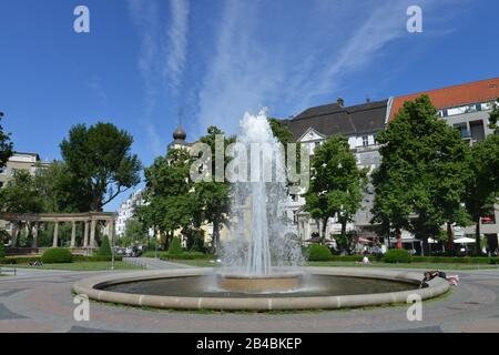 Viktoria-Luise-Platz, Berlin, Deutschland, 4,58 % Banque D'Images