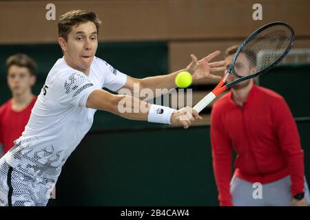 Düsseldorf, Allemagne. 06 mars 2020. Tennis, Masculin, Davis Cup - Qualification, Allemagne - Biélorussie: Kohlschreiber (Allemagne) - Gerassimow (Biélorussie). Eegor Gerasimov en action. Crédit: Federico Gambarini/Dpa/Alay Live News Banque D'Images