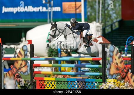 L'Amérique Du Nord, Spruce Meadows 2006, Pepsi Challenge, Fernanda Zambrano (Mex) Riding Bradford Banque D'Images