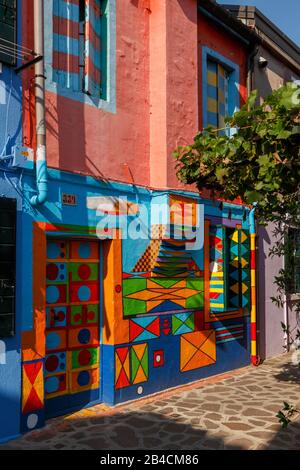 Maison Colorée 'Casa Deo Bepi Sua' Sur L'Île De Burano; Venise, Italie Banque D'Images