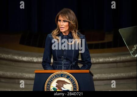 Washington, États-Unis. 06 mars 2020. Première dame Melania Trump parle au Sommet national Des Opiacés du ministère de la Justice à Washington, DC. Crédit: Sopa Images Limited/Alay Live News Banque D'Images