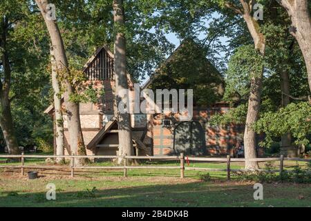 Heimathaus Irmintraut En Automne, Fischerhude, Basse-Saxe, Allemagne, Europe Banque D'Images