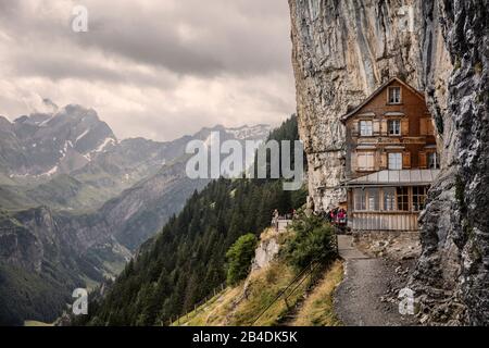 Appenzellerland, Alpes, Suisse, montagnes, auberge de montagne Aescher-Wildkirchli Banque D'Images