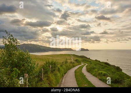 Paysage, Sentier De Randonnée, Chemin de St james le long de la côte à Zarautz, Pays basque, Espagne Banque D'Images