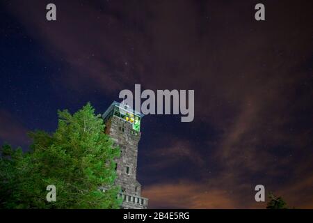 Allemagne, Bade-Wurtemberg, Forêt Noire, Hornisgrindeturm sur la Hornisgrinde, la plus haute montagne de la Forêt Noire du Nord (1163 m). Banque D'Images