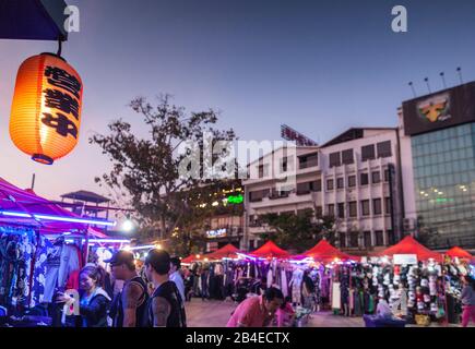 Laos, Vientiane, Marché Nocturne Du Fleuve Mékong Banque D'Images