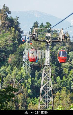 Téléphérique sur la colline de San Cristobal, Santiago du Chili, Chili, Amérique du Sud Banque D'Images