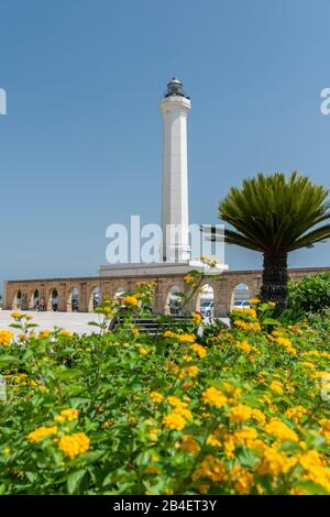 Santa Maria Di Leuca, Salento, Pouilles, Italie, Europe. Le phare de Santa Maria di Leuca Banque D'Images