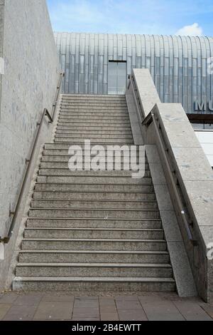 Allemagne, Rhénanie-Du-Nord-Westphalie, Cologne, Musée Romano-Germanique, Musée Ludwig, Escaliers, Escaliers, À L'Extérieur Banque D'Images