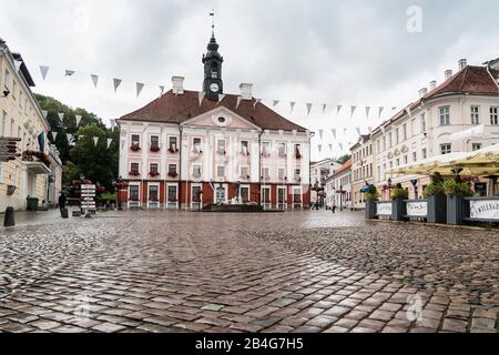 Estonie, Tartu, Place De L'Hôtel De Ville, Hôtel De Ville, Raekoja Banque D'Images