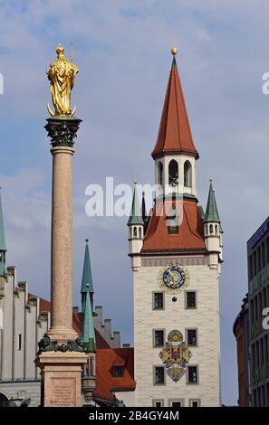 Europe, Allemagne, Bavière, Ville De Munich, Marienplatz, Altes Rathaus Et Mariensäule, Banque D'Images