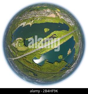 , Lac Unterbacher See et Lac Elbsee avec autoroute A 46 près d'Unterbach, 13.05.2013, vue aérienne, Allemagne, Rhénanie-du-Nord-Westphalie, Basse-Rhin, Düsseldorf Banque D'Images