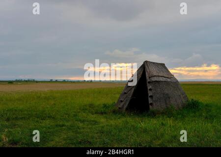 Tempête sur le Langer Lacke et Wörthenlacke à Apetlon dans le Parc National Neusiedler See, Burgenland, Autriche Banque D'Images