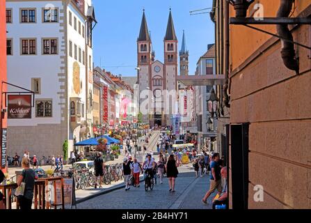 Domstrasse avec boutiques et cathédrale St Kilian dans la vieille ville, Würzburg, Maintal, Basse-Franconie, Franconie, Bavière, Allemagne Banque D'Images