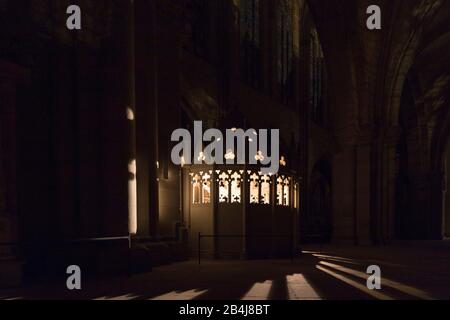 Allemagne, Saxe-Anhalt, Magdeburg, chapelle à 16 côtés avec les statues d'Editha et Otto dans la cathédrale de Magdeburg. Banque D'Images