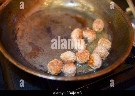 Légumes cuits, protéines végétales (fausse viande), hors-d'œuvre de porc fabriqués avec Du porc Impossible échantillonné par les participants au ces, Las Vegas, NV, États-Unis Banque D'Images