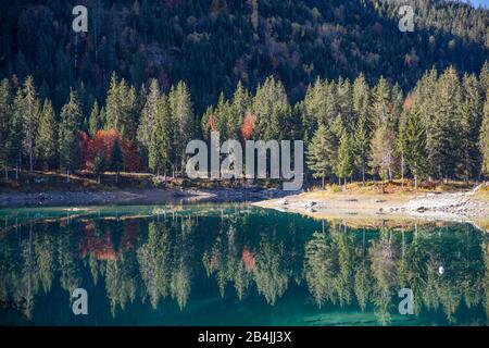 Lac Cauma, eau turquoise, automne, forêt, Banque D'Images