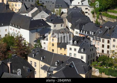 Vieilles maisons résidentielles, vallée de l'Alzette, raison de la ville basse, Luxembourg, Luxembourg, Europe Banque D'Images