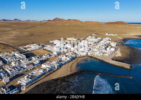 Caleta de Famara, drone abattu, Lanzarote, îles Canaries, Espagne Banque D'Images