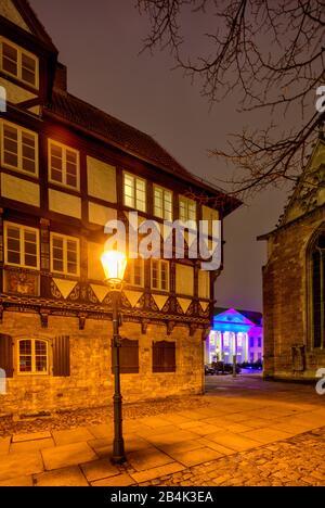 Gewandhaus, court de district, Altstadtmarkt, heure bleue, nuit, Braunschweig, Basse-Saxe, Allemagne, Europe Banque D'Images