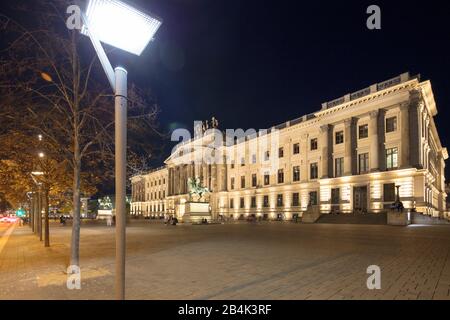 Residenzschloss, Schlossplatz, Heure Bleue, Façade, Architecture, Nuit, Braunschweig, Basse-Saxe, Allemagne, Europe Banque D'Images