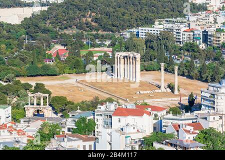 Ruines du temple de Zeus Olympien, Athènes, Grèce Banque D'Images