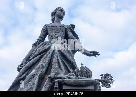 Allemagne, Saxe-Anhalt, Zerbst, vue sur le monument de la princesse Sophie Auguste Friederike von Anhalt-Zerbst. Plus tard, elle est devenue Tsarina Catherine II de Russie et est descende dans l'histoire comme Catherine la Grande. Elle vit au Château de Zerbagster de 1742 au début de 1744. Banque D'Images