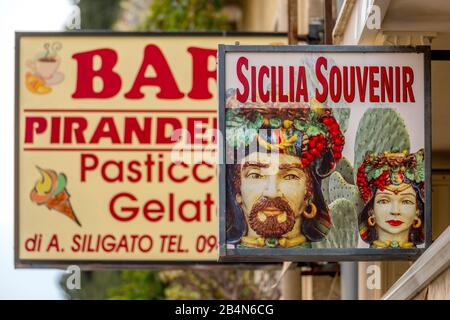 Panneau publicitaire pour la céramique sicilienne, Taormine, Italie du sud, Europe, Sicile, Italie Banque D'Images