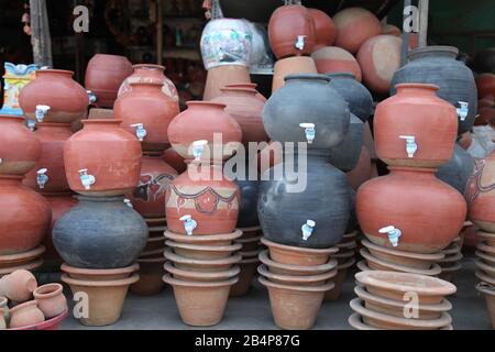 Pots d'argile à Kumbharwada, Pune , Maharashtra, Inde. Banque D'Images