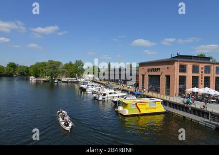 Schiffsanleger, Havel, Wiemannwerft, Brandenburg an der Havel, Brandebourg, Allemagne Banque D'Images