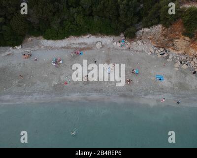 vue aérienne plage exotique skala à preveza epirus grèce situé près de loutsa et vrachos à côté d'alonaki, et ormos odyssea plages et parga ville Banque D'Images