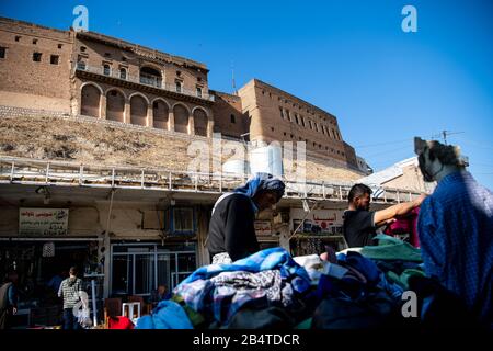 Marché de rue Erbil près de la citadelle Banque D'Images