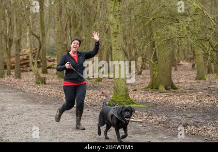 Brentwood Essex, Royaume-Uni. 7 mars 2020. Course internationale de parc de la Journée des femmes à Brentwood Essex, sur le thème cette fille peut #thiscopcan crédit: Ian Davidson/Alay Live News Banque D'Images