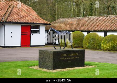 Statue du cheval de course Julio Mariner à Ashley Heath Stud, Newmarket Banque D'Images