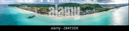 Vue aérienne sur la plage de Boracay aux Philippines Banque D'Images