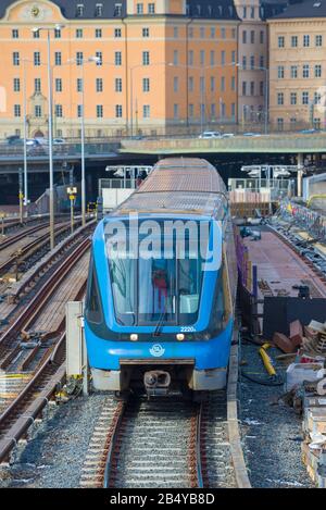 Stockholm, SUÈDE - 09 MARS 2019 : la gare de métro de Stockholm se ferme le jour ensoleillé Banque D'Images