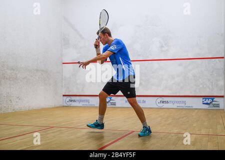 Karlsruhe, Allemagne. 7 mars 2020. Robin Ebert au service du GES/squash/Bundesliga : 1. SC Karlsruhe - Moskitos Waiblingen, 7 mars 2020 | usage international crédit: DPA/Alay Live News Banque D'Images