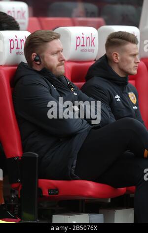 Stoke On Trent, Royaume-Uni. 7 mars 2020. Grant McCann, responsable de la ville de Hull, lors du match du championnat EFL Sky Bet entre Stoke City et Hull City, au stade Bet365, Stoke-on-Trent, Angleterre, le 7 mars 2020. Photo De Jurek Biegus. Utilisation éditoriale uniquement, licence requise pour une utilisation commerciale. Aucune utilisation dans les Paris, les jeux ou une seule publication de club/ligue/joueur. Crédit: Uk Sports Pics Ltd/Alay Live News Banque D'Images