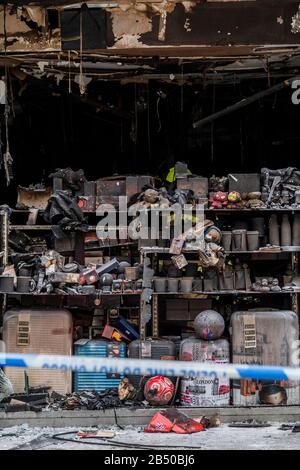 Londres, Royaume-Uni. 7 mars 2020. Un incendie guette une boutique de cadeaux sur Oxford Street, Londres. Crédit: Guy Bell/Alay Live News Banque D'Images