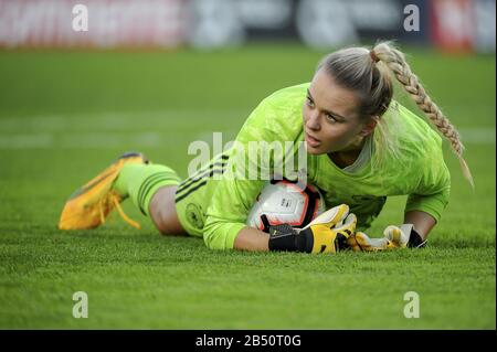 Faro, Portugal. 05 mars 2020. FARO, PORTUGAL. 6 mars: Gardien de but allemand Merle Frohms (1) photographié lors du match de football féminin entre les équipes nationales d'Allemagne et de Suède le premier jour de match de la coupe Algarve 2020, un prestigieux tournoi de womensocer au Portugal Stijn Audoorn/SPP Sportpix crédit: SPP Sport Press photo. /Alay Live News Banque D'Images