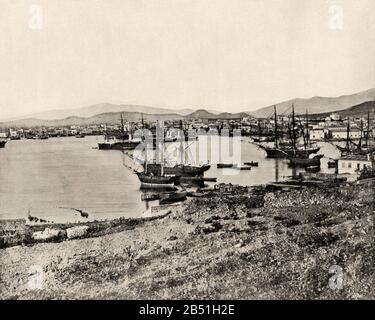 Port Du Pirée À Athènes, Grèce Europe. Ancienne photographie de la fin du XIXe siècle du Portfolio de Photographies de John L Stoddard 1899 Banque D'Images