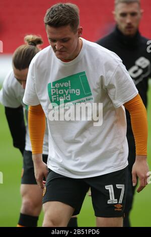 Stoke On Trent, Royaume-Uni. 7 mars 2020. Sean McLoughlin, défenseur de la ville de Hull (17) se réchauffe lors du match du championnat EFL Sky Bet entre Stoke City et Hull City au stade de la meilleure 365, Stoke-on-Trent, Angleterre, le 7 mars 2020. Photo De Jurek Biegus. Utilisation éditoriale uniquement, licence requise pour une utilisation commerciale. Aucune utilisation dans les Paris, les jeux ou une seule publication de club/ligue/joueur. Crédit: Uk Sports Pics Ltd/Alay Live News Banque D'Images