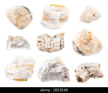 Ensemble de diverses roches de Baryte (Barite) isolées sur fond blanc Banque D'Images