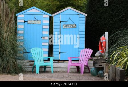 Beach Hut, Droitwich Spa, Worcester, Angleterre, Royaume-Uni, 07/03/2020, une cabane de plage (également appelée cabine de plage ou boîte de bain) est une petite, habituellement Banque D'Images