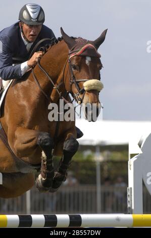 Todd Minikus (USA) équitation Olinda, CSI-W Wellington, février 2007, Bainbridge dés ralenti Classic, CSI-W Banque D'Images