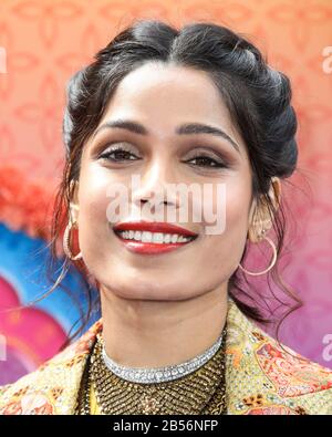 Burbank, LOS ANGELES, CALIFORNIE, États-Unis - MARS 07: L'actrice Freida Pinto arrive à la première de Los Angeles De Disney Junior's 'mira, Royal Detective' tenue au Walt Disney Studios Main Theatre le 7 mars 2020 à Burbank, Los Angeles, Californie, États-Unis. (Photo De Xavier Collin/Image Press Agency) Banque D'Images