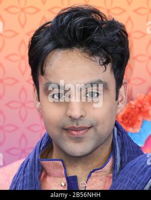 Burbank, États-Unis. 7 mars 2020. Burbank, LOS ANGELES, CALIFORNIE, États-Unis - MARS 07: Nirav Bhakta arrive à la première de Los Angeles De Disney Junior's 'mira, Royal Detective' tenue au Walt Disney Studios Main Theatre le 7 mars 2020 à Burbank, Los Angeles, Californie, États-Unis. (Photo De Xavier Collin/Image Press Agency) Crédit: Image Press Agency/Alay Live News Banque D'Images