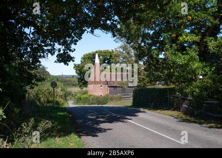 Oast House, pour le séchage du houblon, près de Tunbridge Wells, Kent, Angleterre Banque D'Images